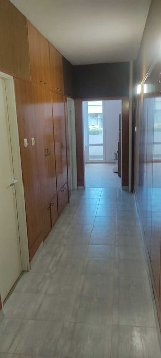 Дава се под наем Тристаен апартамент в Пловдив, Кършияка - 102 кв.м за 600 € - Снимка #2