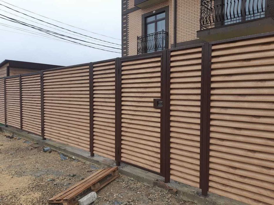 Современные заборы - жалюзи