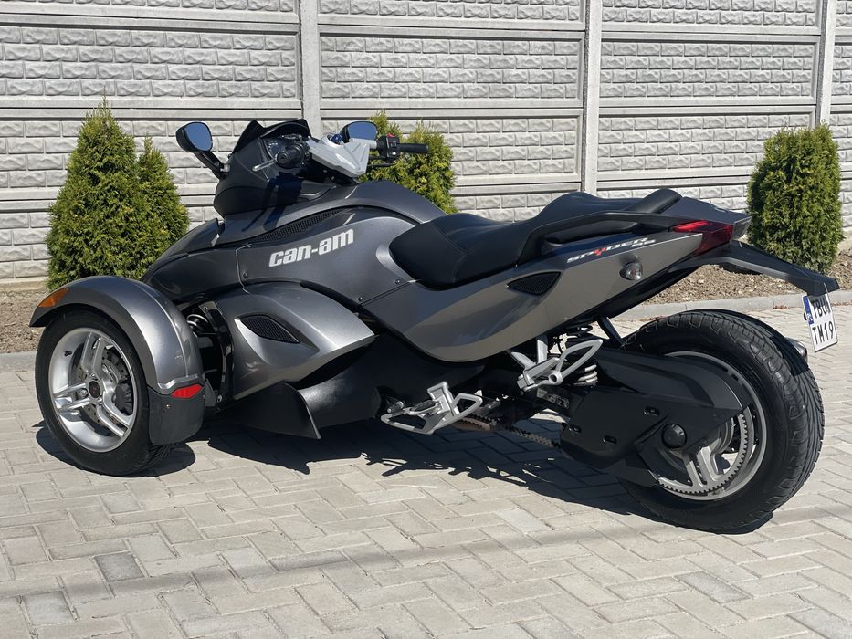Can-Am Spyder RS 2011