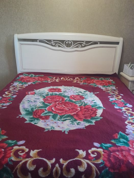 Спальний гарнитур