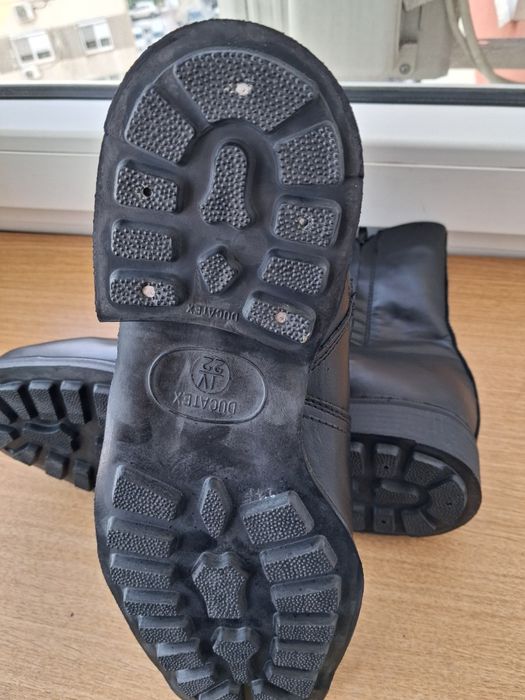 Ghete militare pentru iarna,îmblanite.matimea 27,5(43). Piele naturala