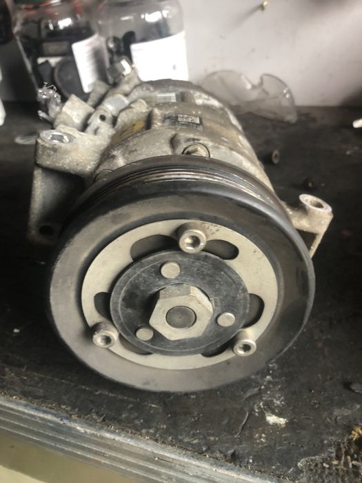 Compresor aer conditionat 5Q0816803 AC clima Vw Passat B8 Skoda octavia 3 FL NFL 2.0 TDI 1.6 TDI CRLB DCXA CKFC CRMB 2015-2023 5Q0816803