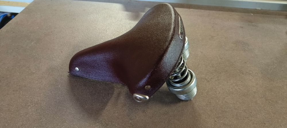 Винтидж Велосипедна кожена  седалка Martens Germany