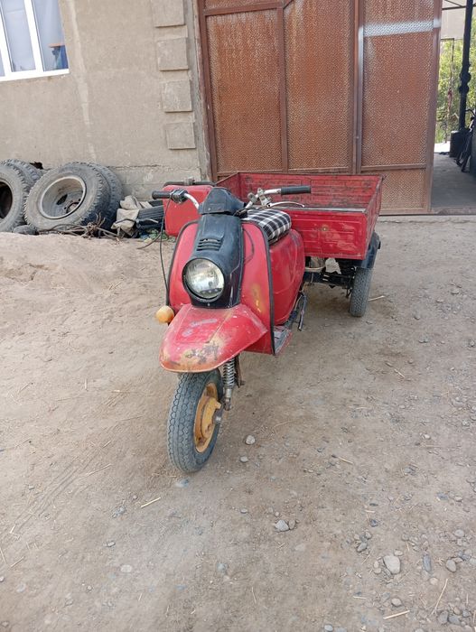 Мотороллер сотилади хатирчида