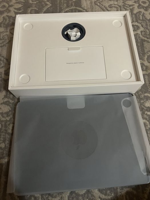 Macbook m2 air 8GB 256GB