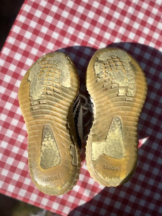 adidas Yeezy Boost 350 V2 Zebra