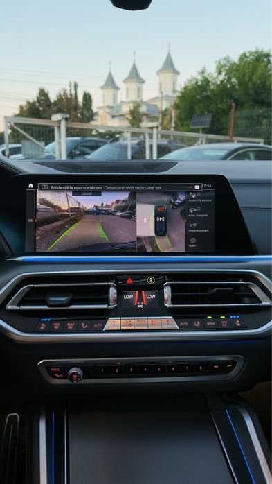 Bmw X6 M50i 530 cp