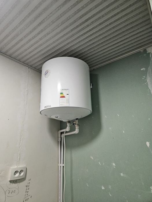 Аристон сотилади