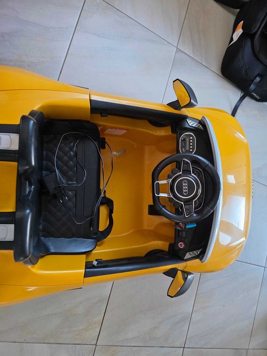 Masina electrica copii Audi R8 Spyder ride-on Car 12V cu 2 locuri