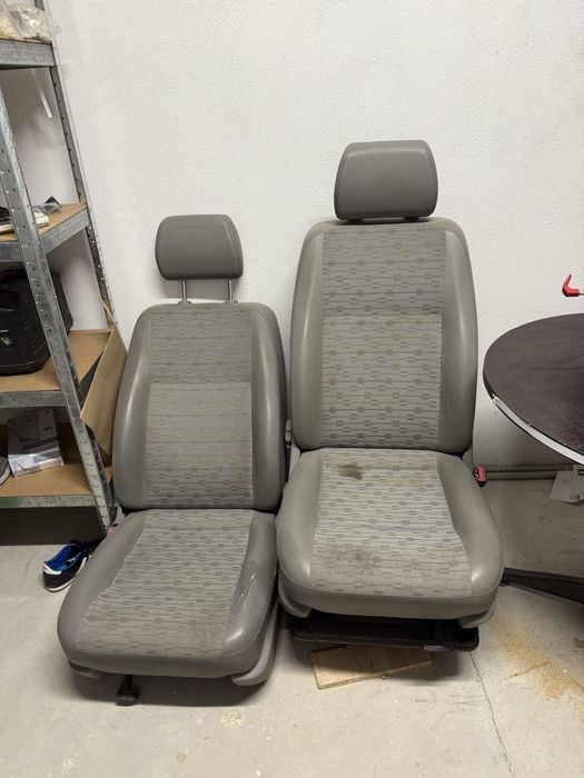 Седалки за VW transporter