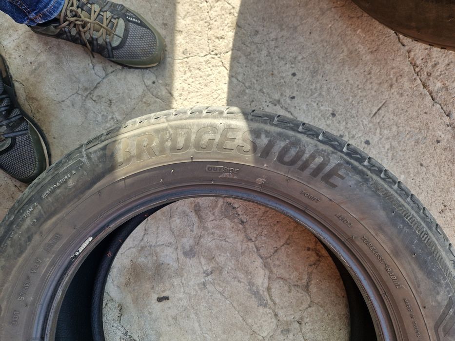 Летни гуми бриджстон 225/60/18