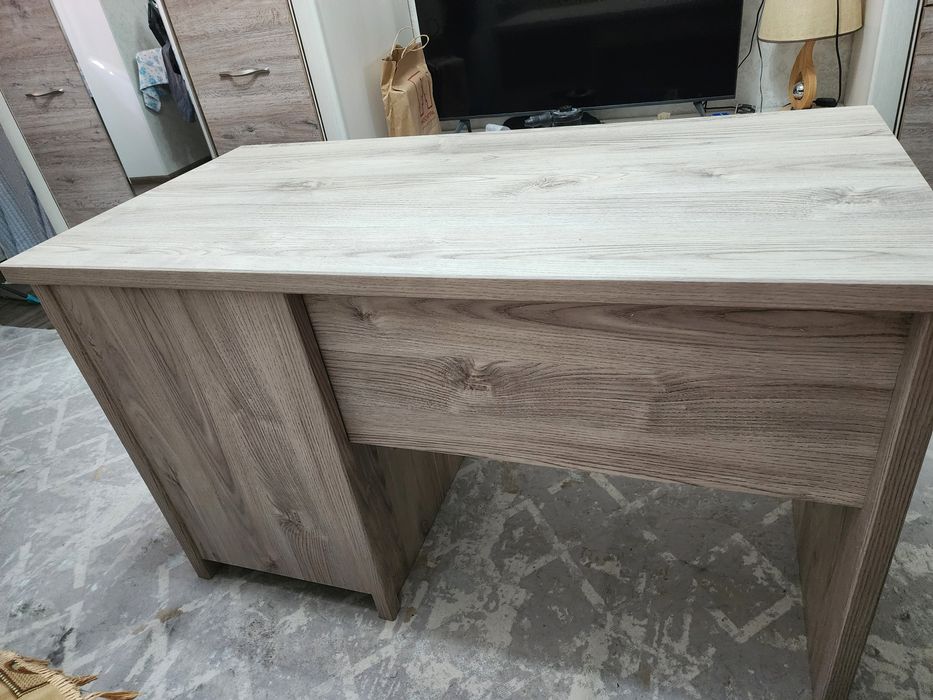 Письменный стол Б/У