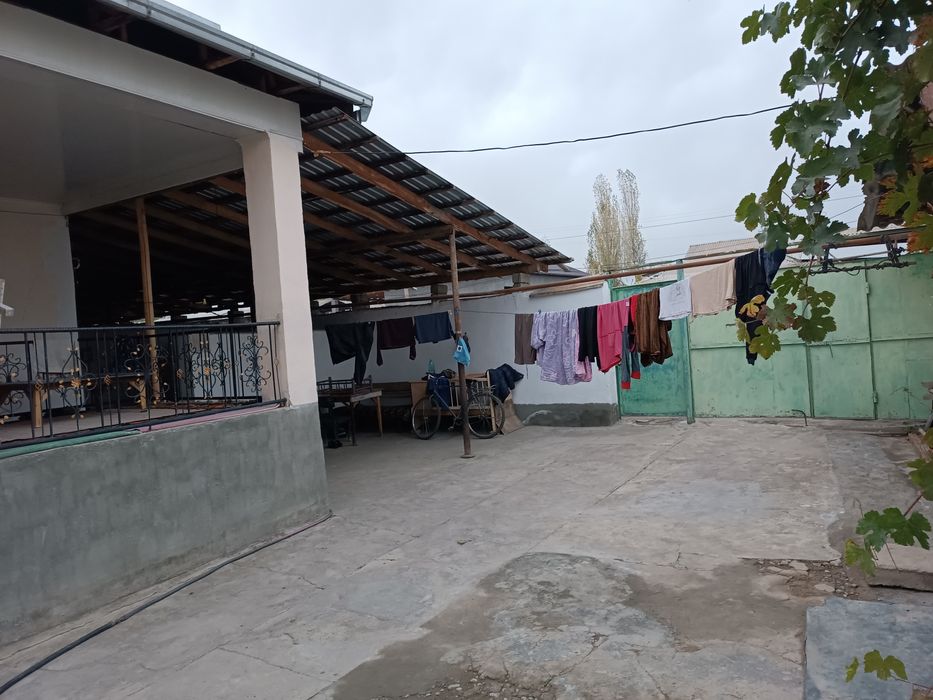 Срочно продам дом в отличном место положение чистый воздух тихий место