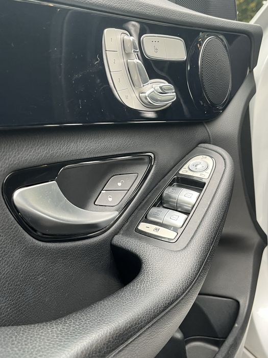 Mercedes-Benz C Mercedes C200d 7G Automat| 125544 km| LED ILS| Trapă| memorie scaune