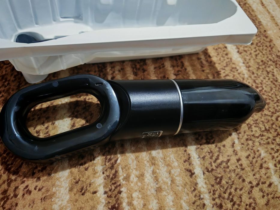 Aspirator cu acumulator