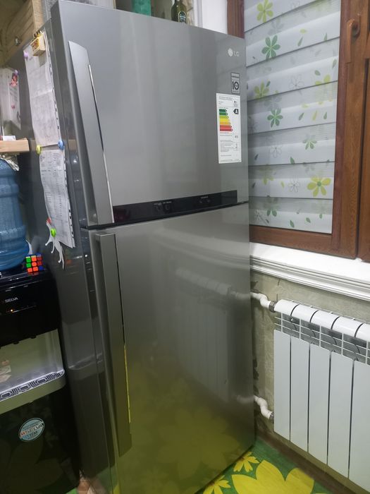 LG Холодильник б,у