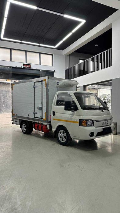 Izotermik furgon JAC X 200    Refrijerator