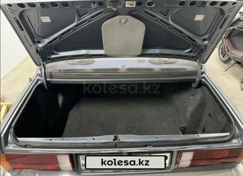 Продам BMW 318 год 1987