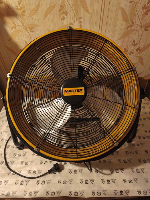 Мощен професионален вентилатор - Master DF 20
