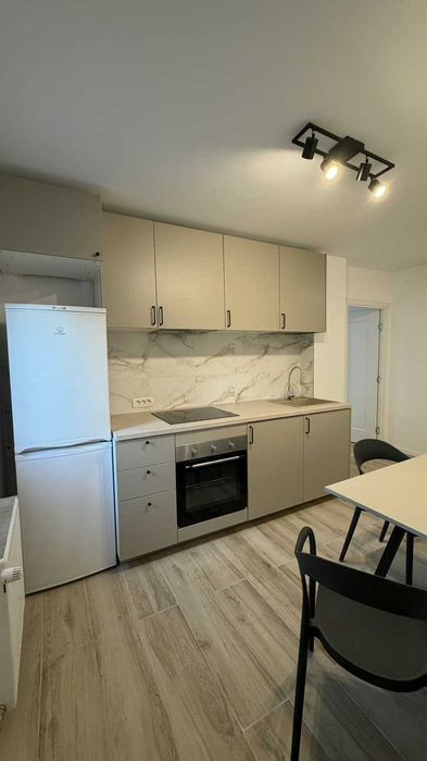 Apartament de inchiriat, 3 camere, zona Iulius Mall