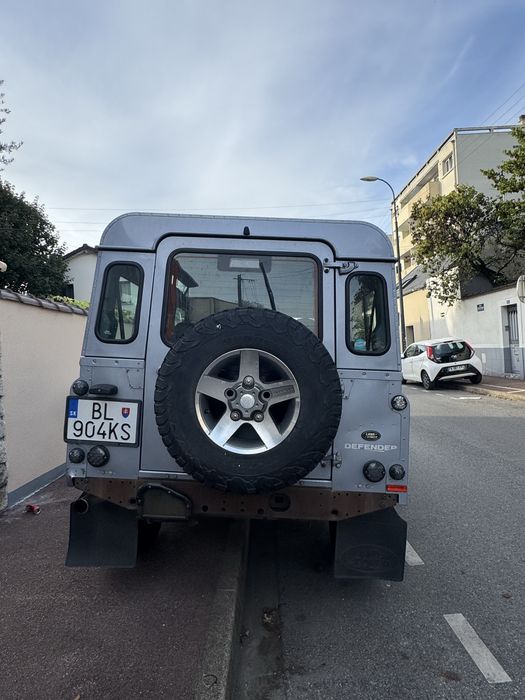 Land Rover Defender 2013