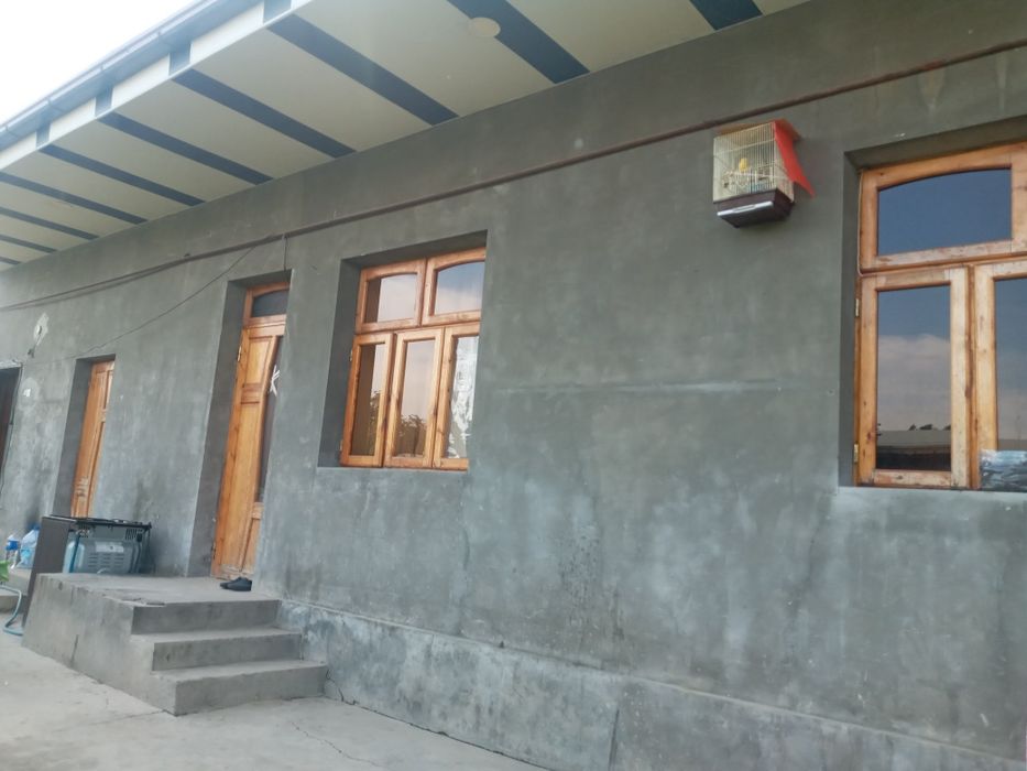 Uy 10sotix  kadstr bor