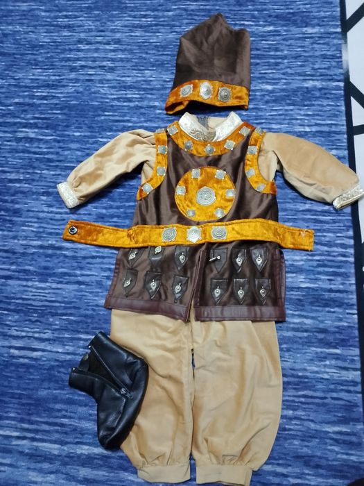 1 жастағы балаға батырдың киімін сатамын