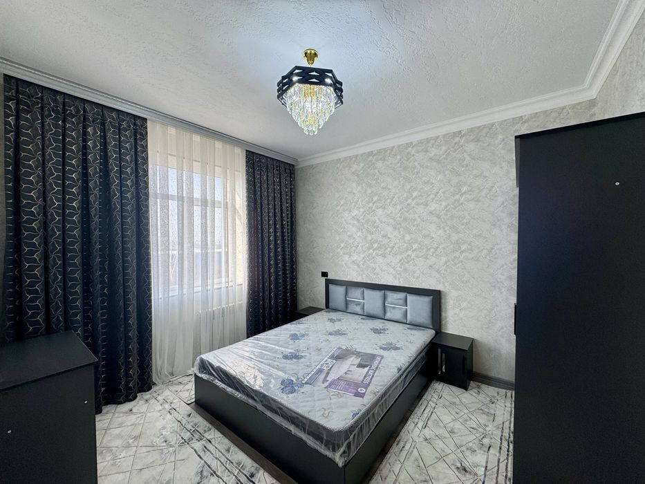 3х комнатная квартира, на 2 этаже. Согдиана.