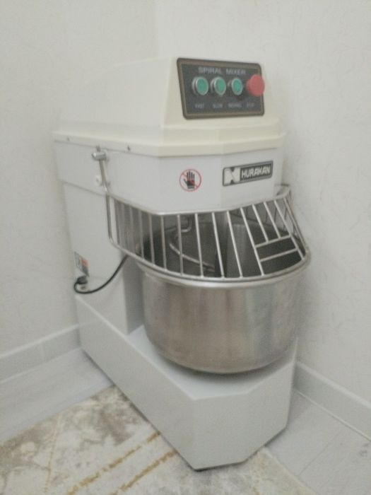 Продам Тестомес HURAKAN