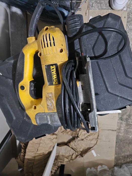 Продаю электролобзик - Алматы