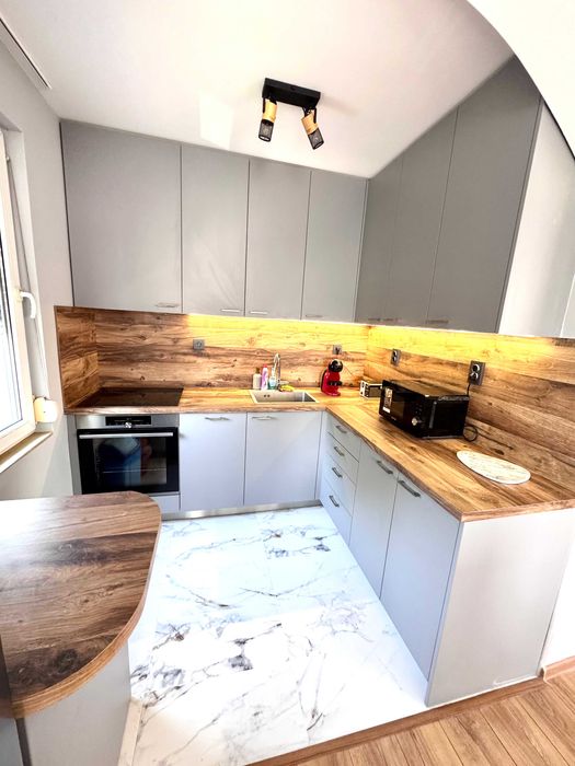 Дава се под наем Тристаен апартамент в Пловдив, Гагарин - 120 кв.м за 612 € - Снимка #4