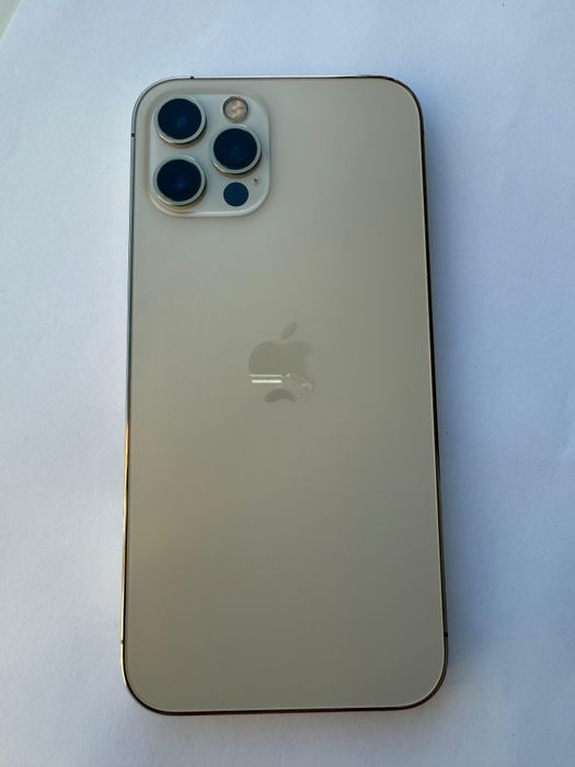 Телефон iPhone 12 PRO