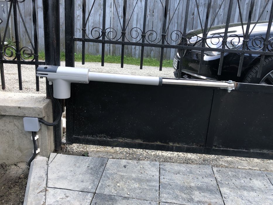 Automatizare porti batante