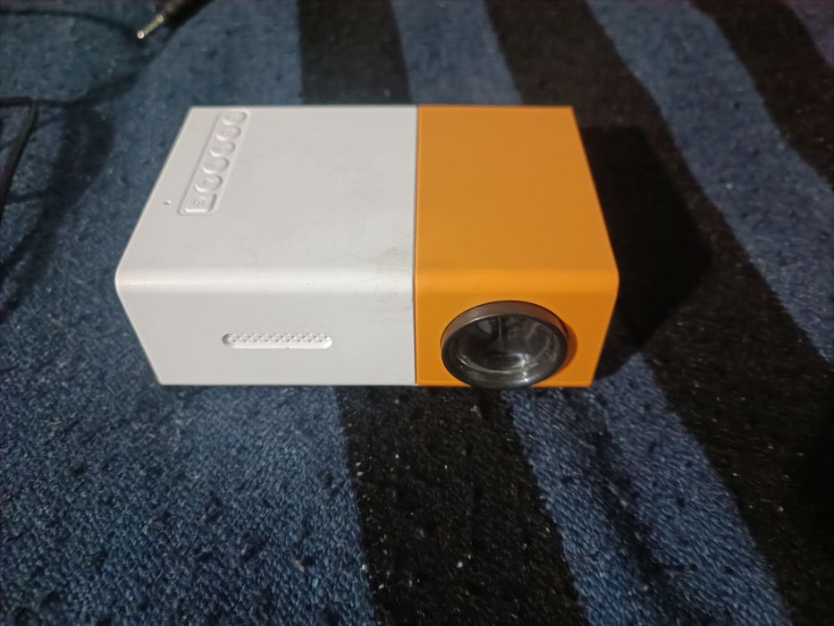 Proektor projector mini