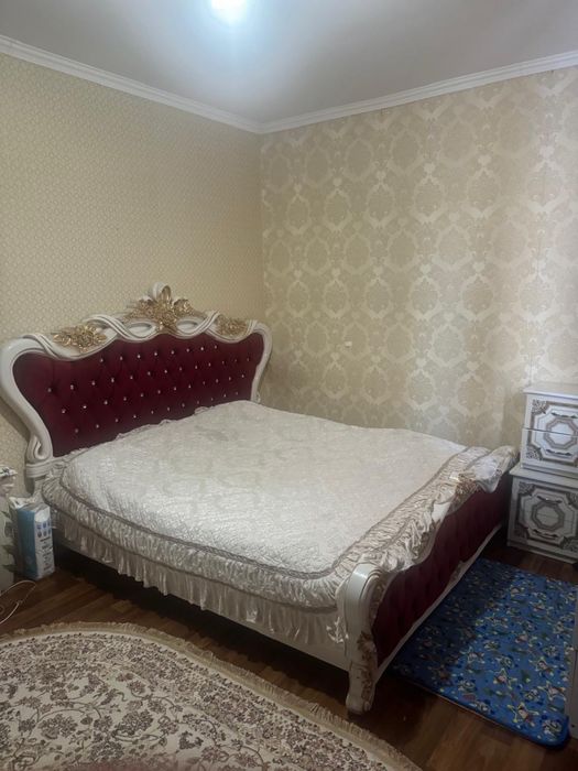 Продам спальный гарнитур