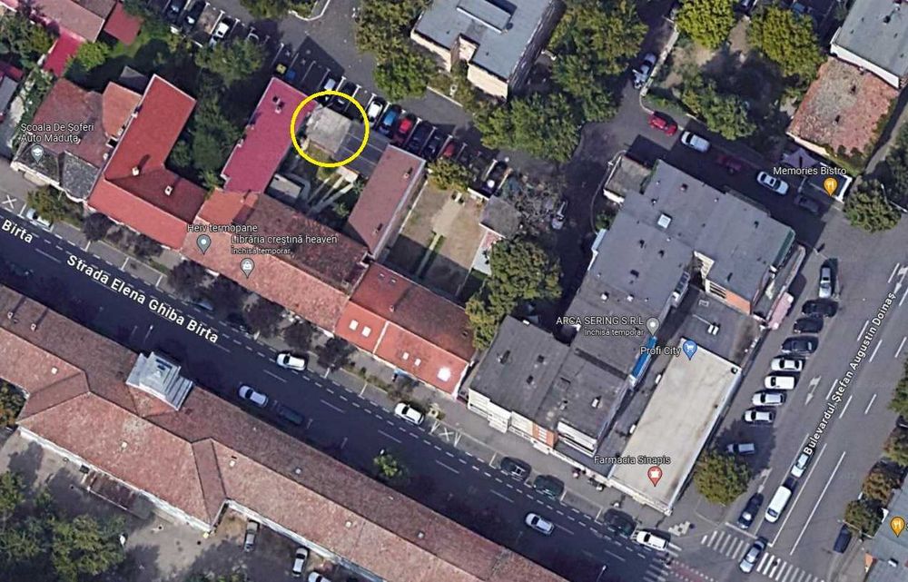 Proprietar inchiriez garaj dublu, in curte, zona centrala Arad