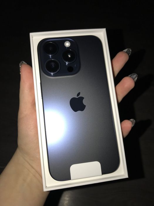 iphone 15 pro/ 256GB