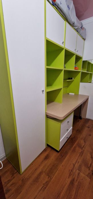 Детская стенка с кроватью