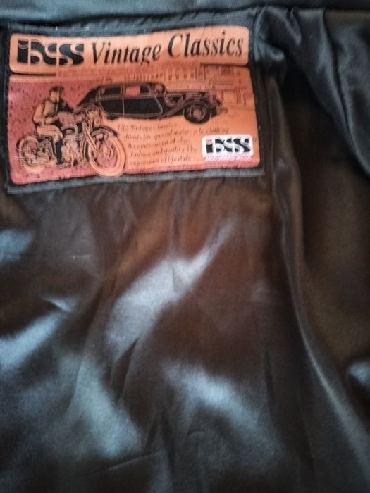 Jachetă de piele pentru motocicliști