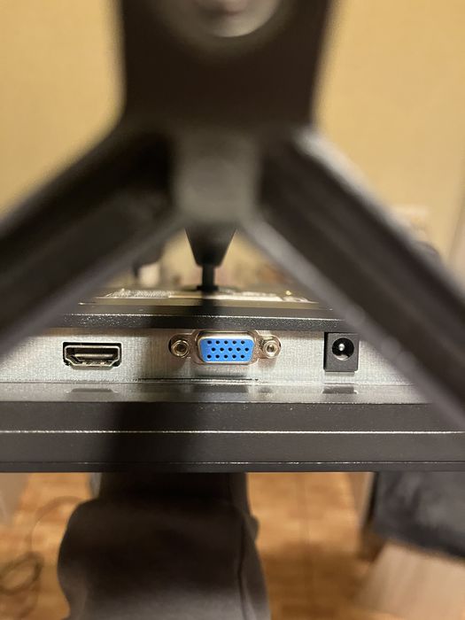 Монитор 24 дюйма