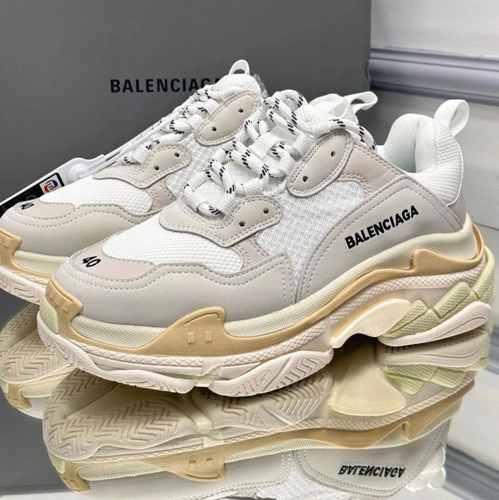 Balenciaga Triple S "White/Vanilla"