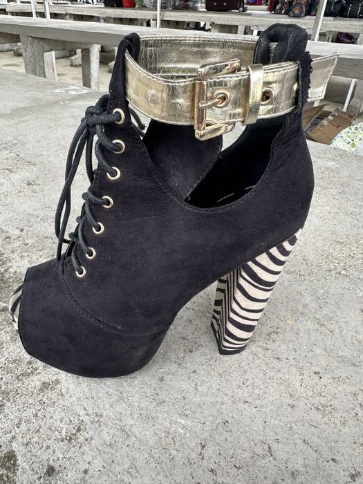 Sandale cu toc elegante