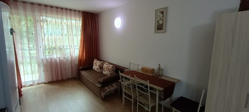 Продава се Двустаен апартамент в Бургас, Сарафово - 52 кв.м за 1404 €/кв.м - Снимка #8