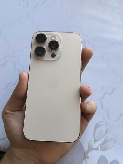 iPhone 16 Pro в идеальном состоянии