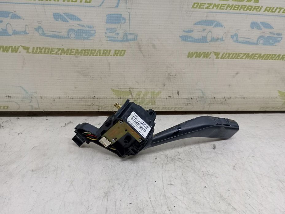 Maneta semnalizare 1K0953513A Volkswagen Touran 1 (2003 - 2006) 1.9 tdi AVQ