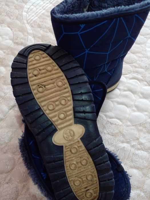 Зимние детские сапоги