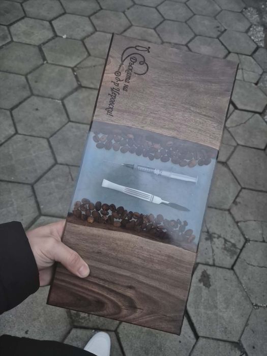 Дъски от орех епоксидна смола