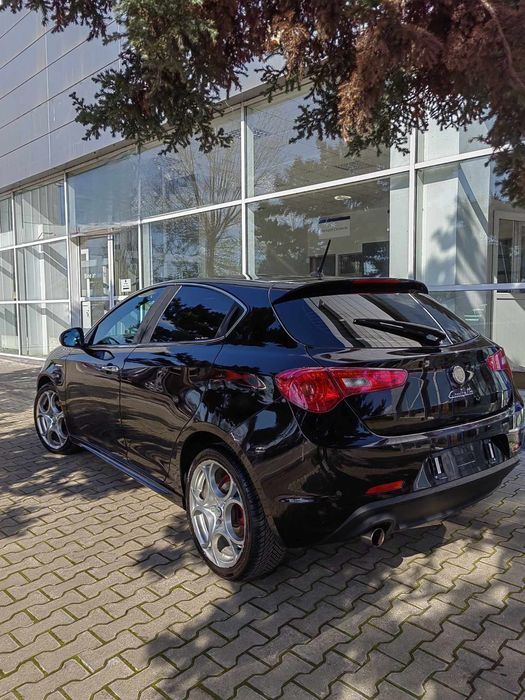 Alfa Romeo Giulietta 2010 benzină, 4.999 € — imagine 17