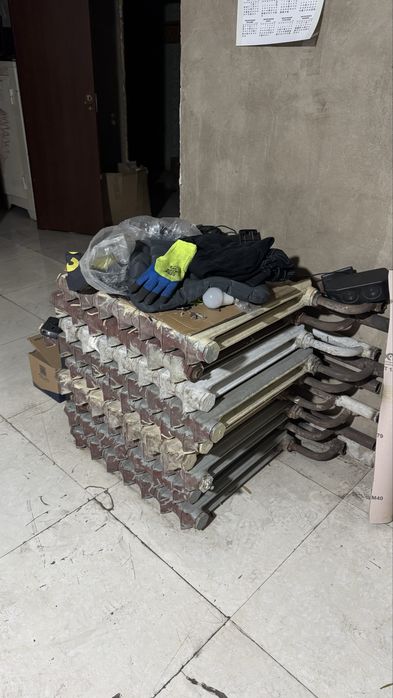 Продам чугунные батареи отопления