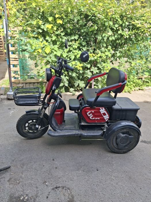 Продам трицикл красивый